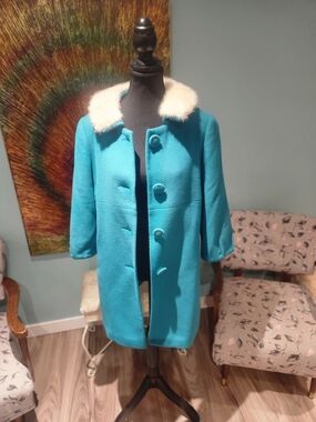 Vintage Turquoise Mohair-Blend Pea Coat with Cream Fur Collar.